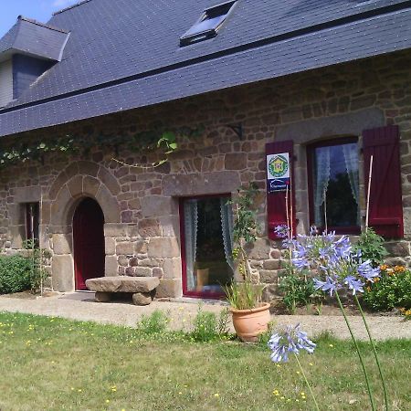 La Roche Bed & Breakfast Saint-Etienne-en-Cogles Bagian luar foto