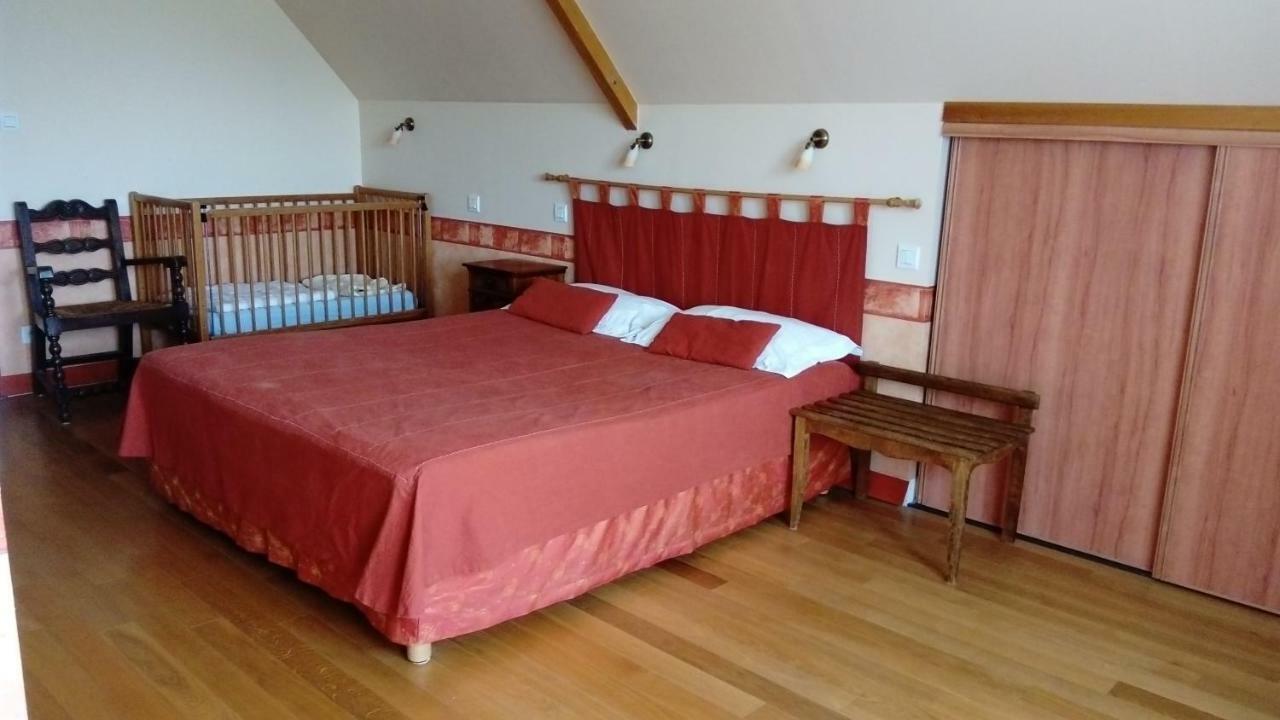 La Roche Bed & Breakfast Saint-Etienne-en-Cogles Bagian luar foto