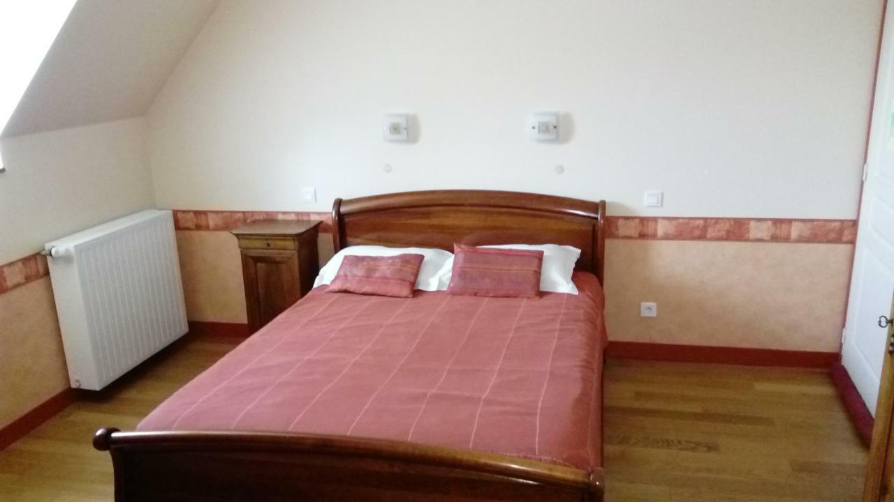 La Roche Bed & Breakfast Saint-Etienne-en-Cogles Bagian luar foto